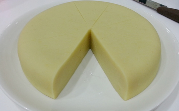 “涼糕”不同于其他的糕點(diǎn)，三種不同口味，哪款才是你口味